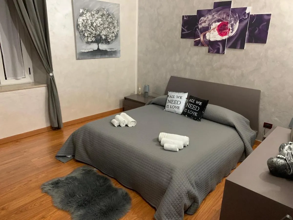 Appartamento La Regina Del Garda Peschiera del Garda Apartment