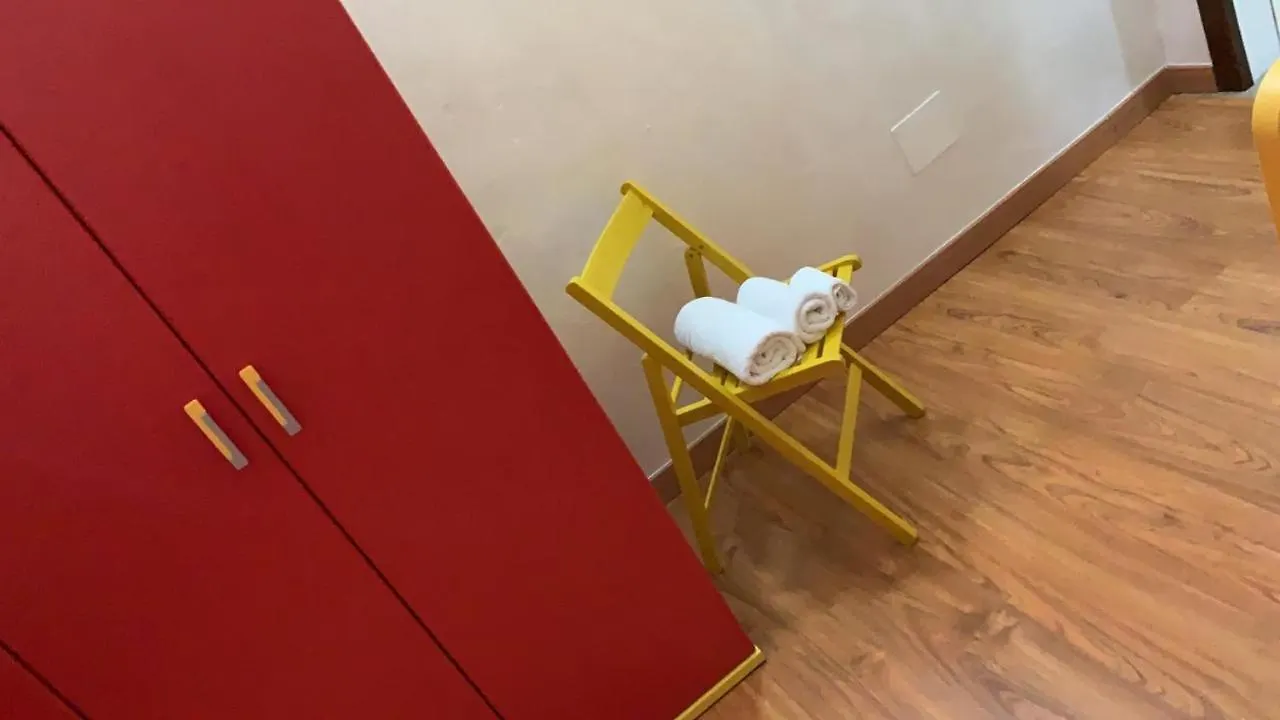 Apartment Appartamento La Regina Del Garda Peschiera del Garda